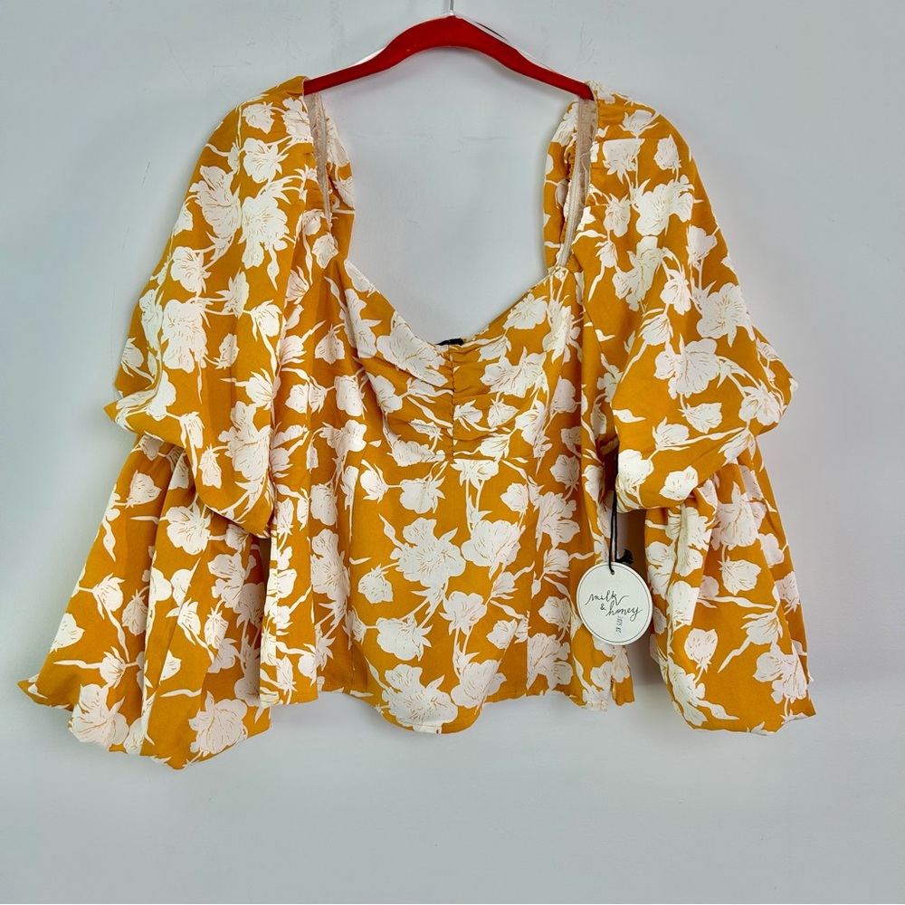 Milk & Honey|Dark Mustard Yellow Floral Ruffle Sleeve Top sz Large NWT